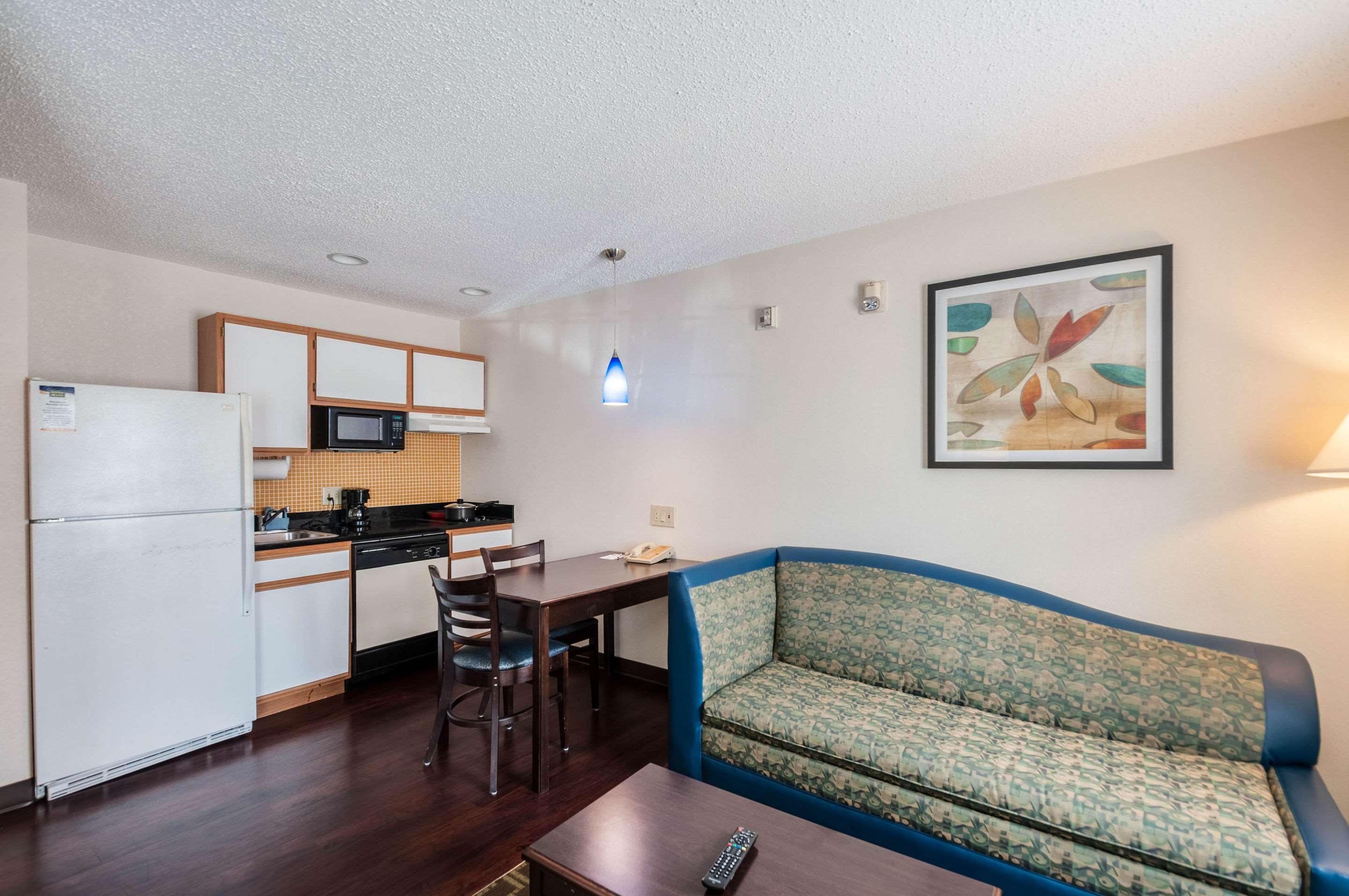 Mainstay Suites Frederick Zewnętrze zdjęcie