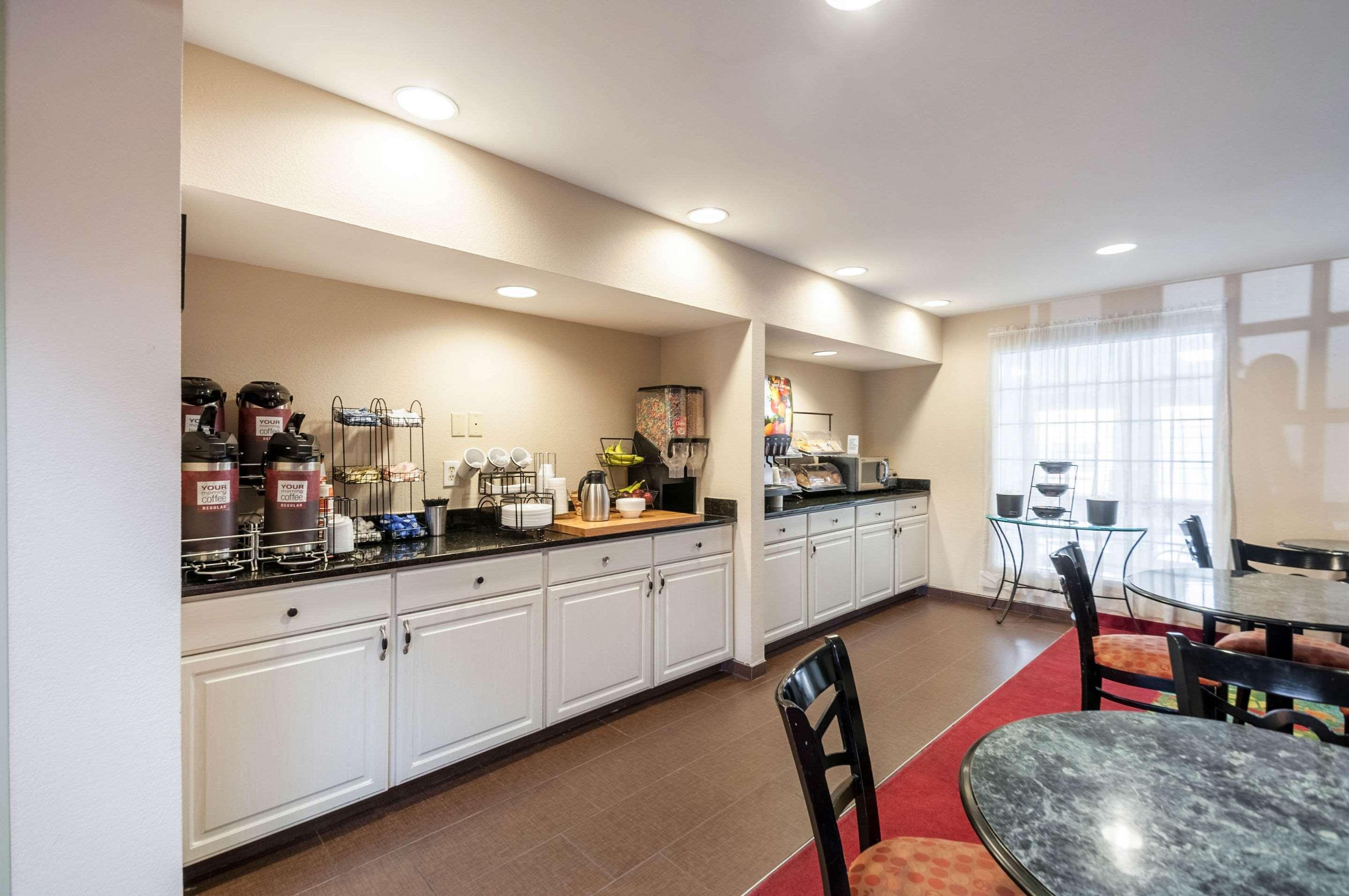 Mainstay Suites Frederick Zewnętrze zdjęcie