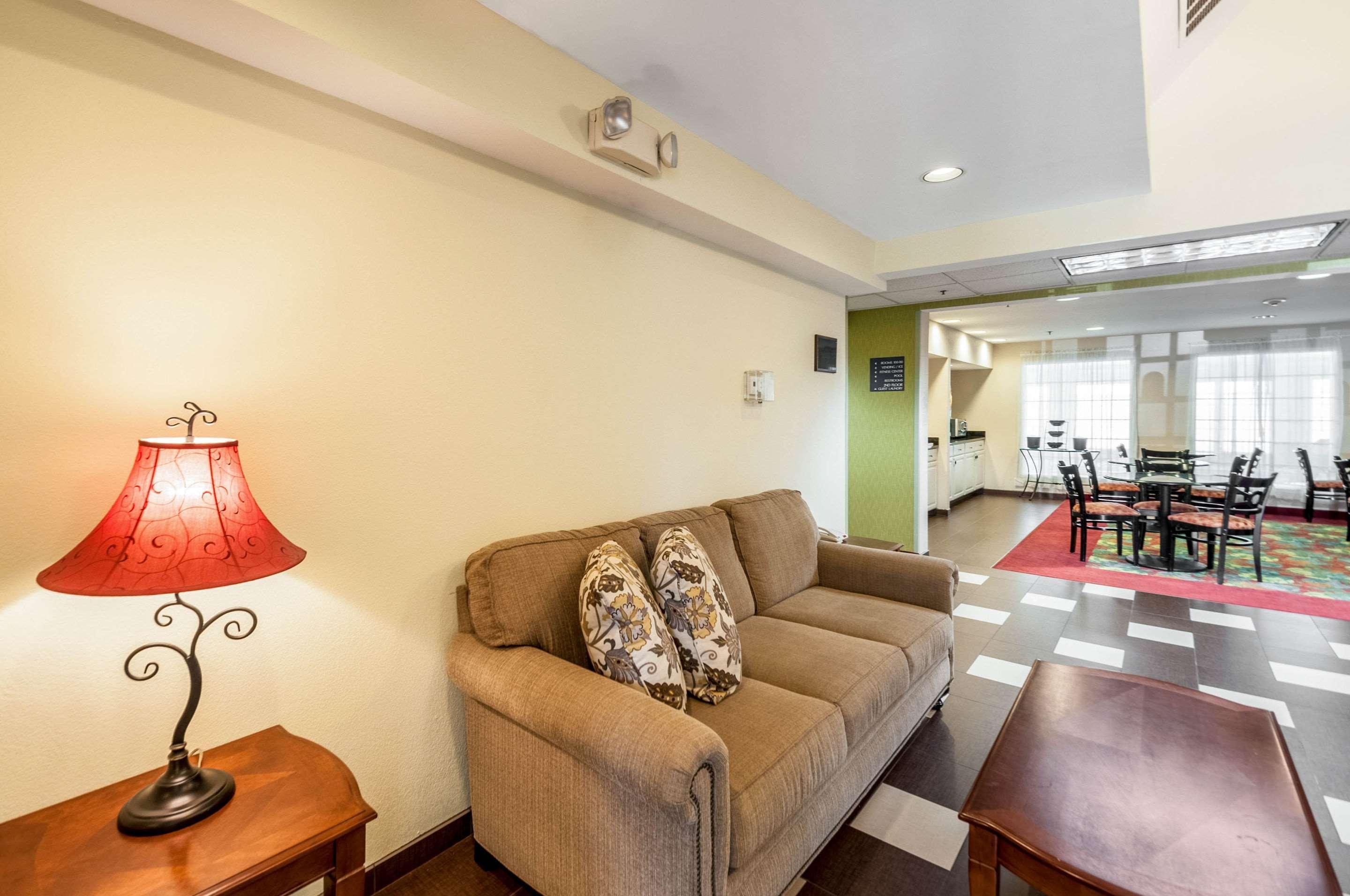 Mainstay Suites Frederick Zewnętrze zdjęcie
